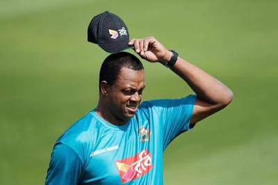What exactly is Courtney Walsh doing as Bangladesh bowling coach?
