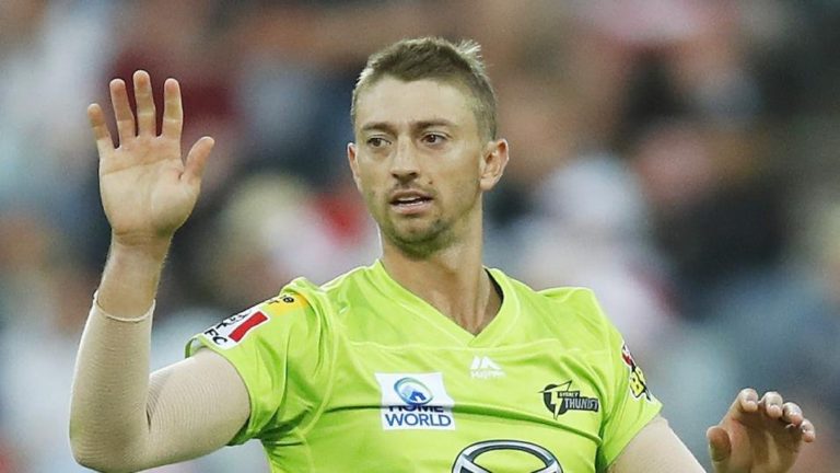 THU vs HUR Dream11 Prediction & Fan2Play Possible Playing 11 Pitch Report: BBL 2021/22 Match 47