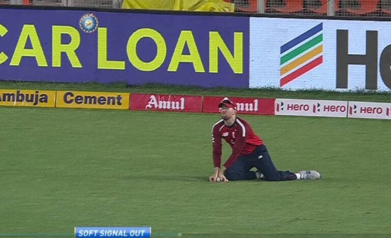 Twitter reactions to Dawid Malan catch: Out or not out?