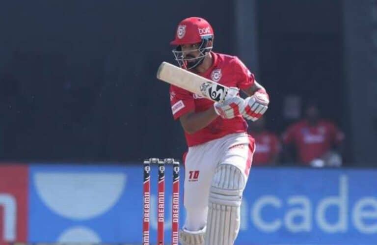 3 players who could be the new RCB captain in IPL 2022