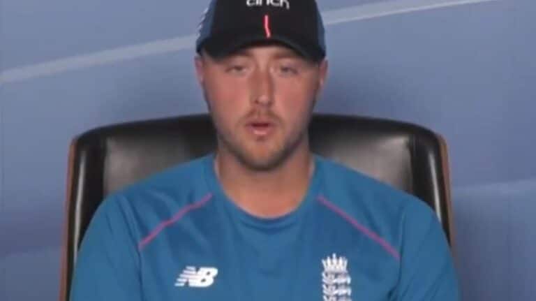 Opinion split as Ollie Robinson dropped for racist tweets in 2012