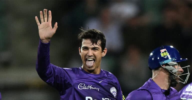 HUR vs STA Dream11 Prediction & Fan2Play Possible 11 Pitch Report: BBL 2022/23 Match 35