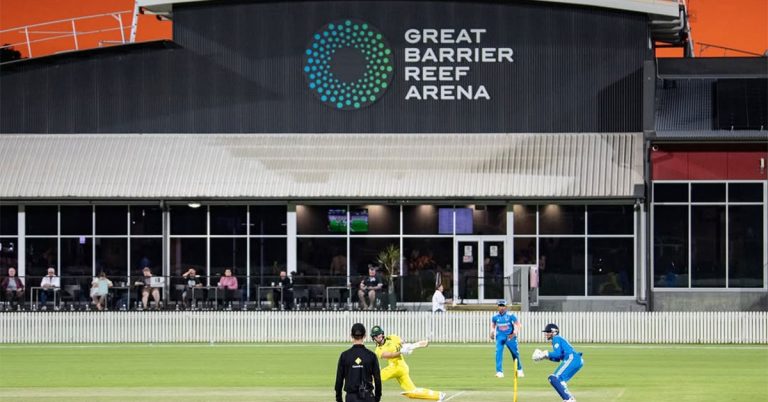 Great Barrier Reef Arena Mackay pitch, records, highest scores & pace vs. spin comparison