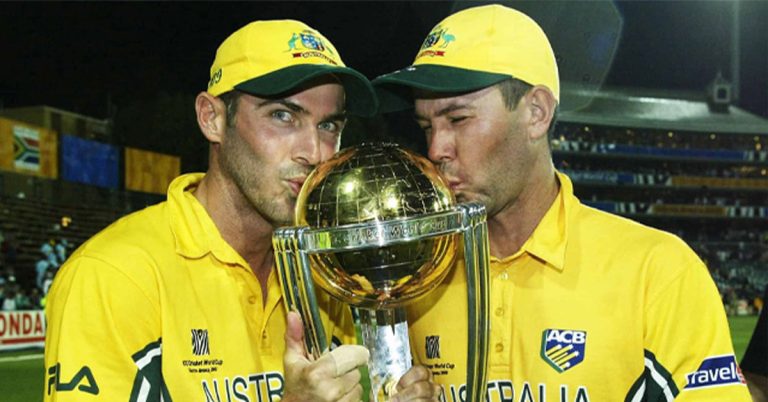 Damien Martyn ill in hospital and “in the fight for his life”