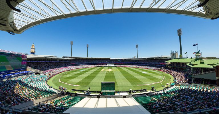 5th Ashes Test breaks record for crowd attendance at the SCG